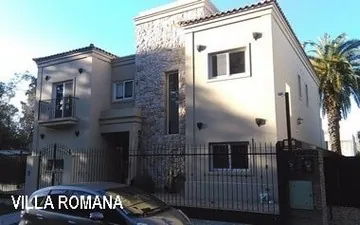 Casa rústica romana con climatizacion geotérmica